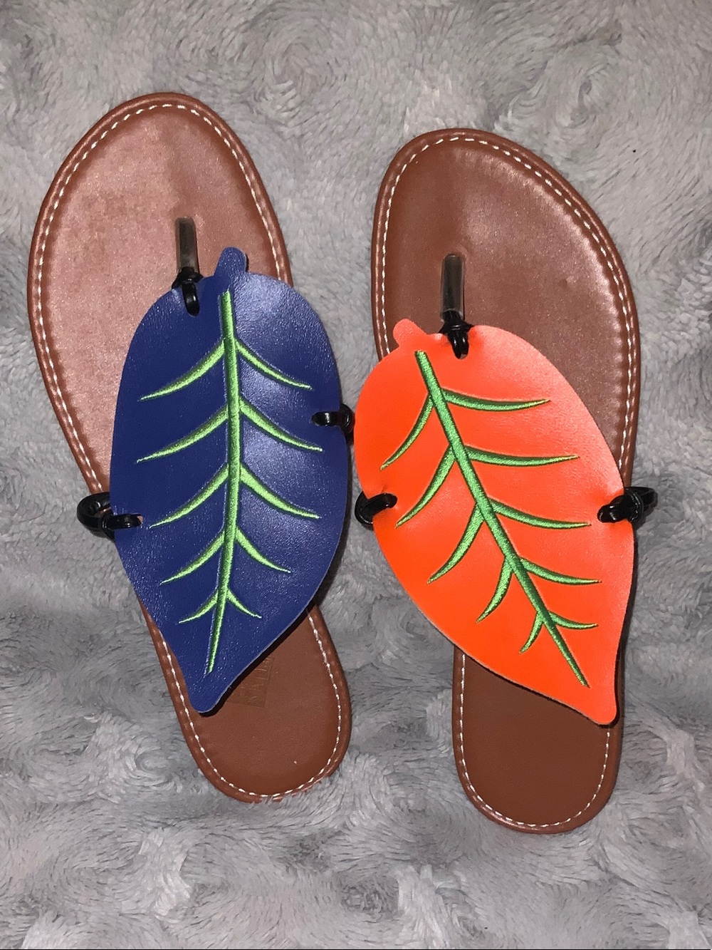 Women's Brown Leaf-Detail Sandals with Blue and Orange Accents